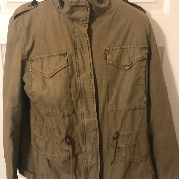 Levi Jacket - Picture 2 of 5